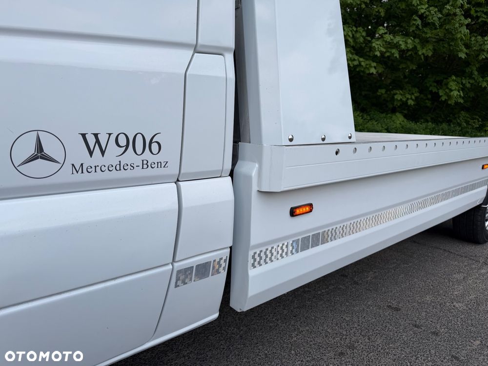 Mercedes-Benz Sprinter - 8