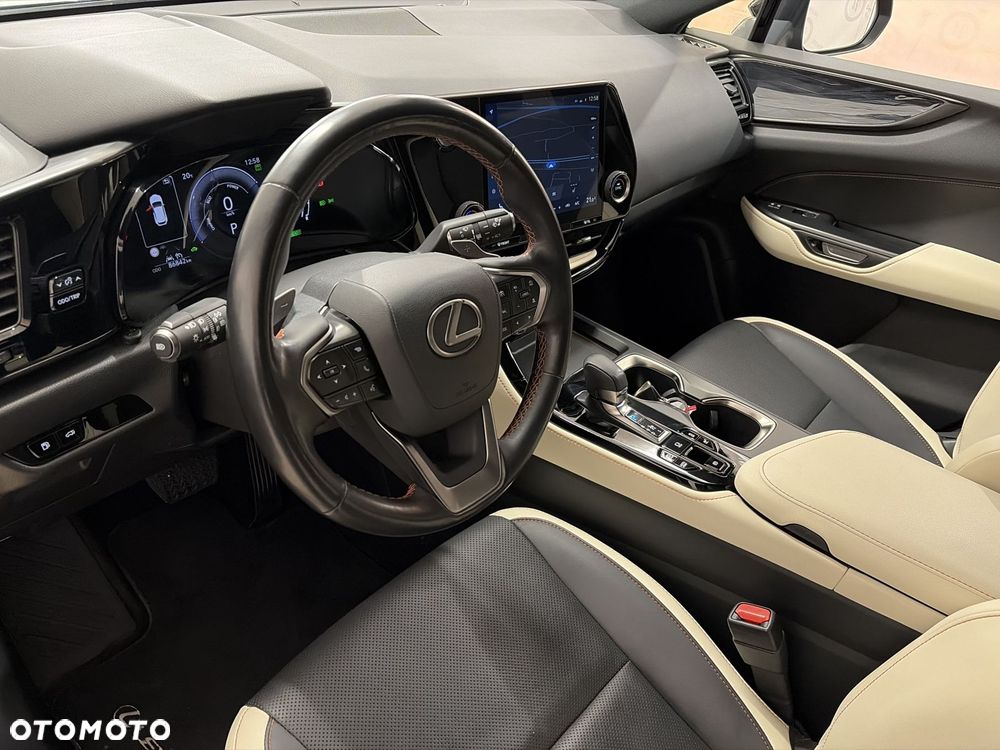 Lexus NX 450h+ Prestige AWD - 11