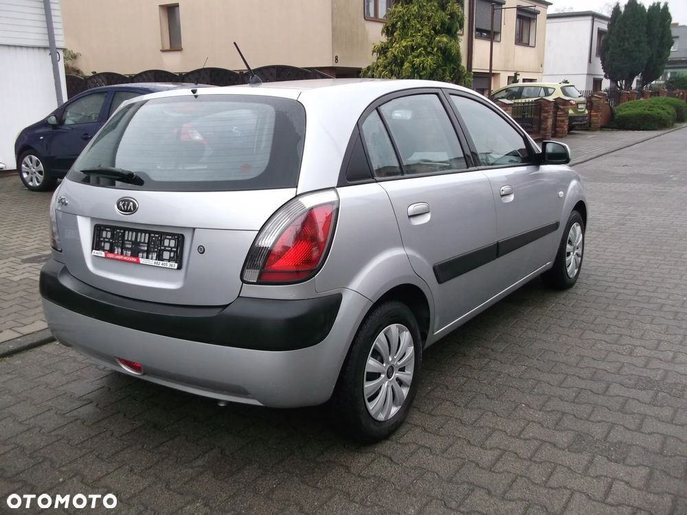 Kia Rio 1.4 EX - 7