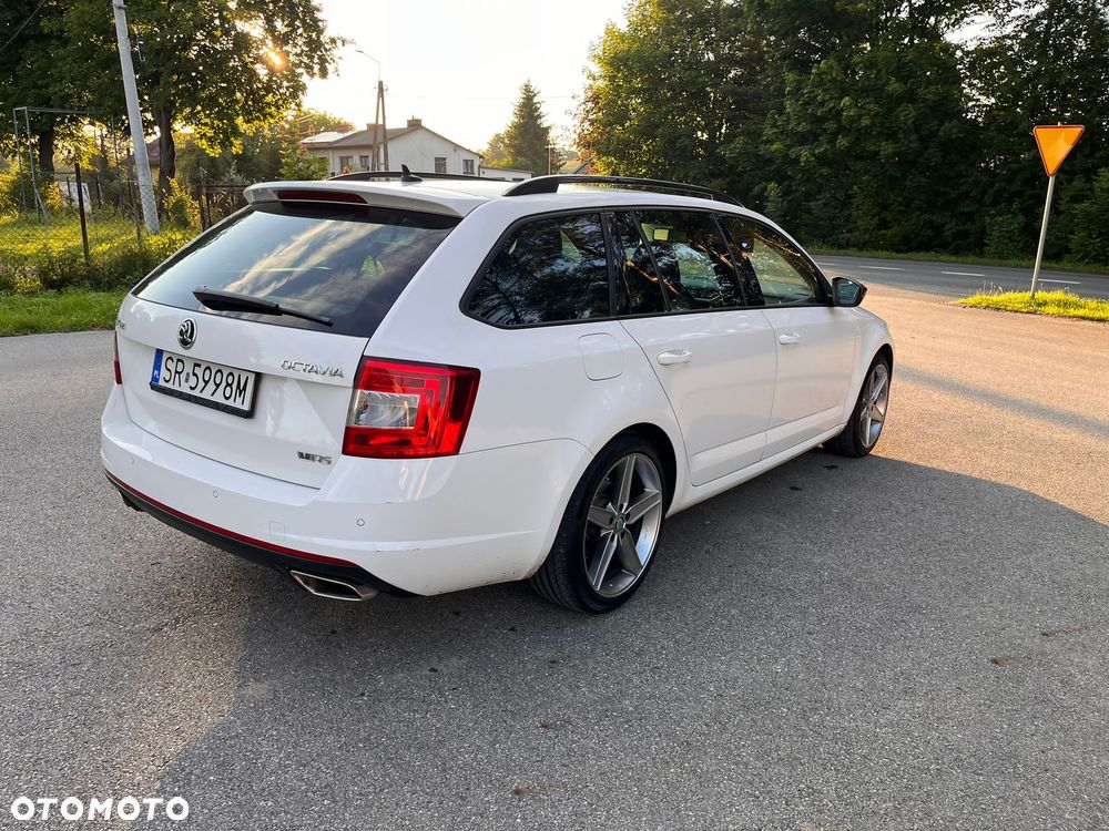 Skoda Octavia 2.0 TDI RS DSG - 17