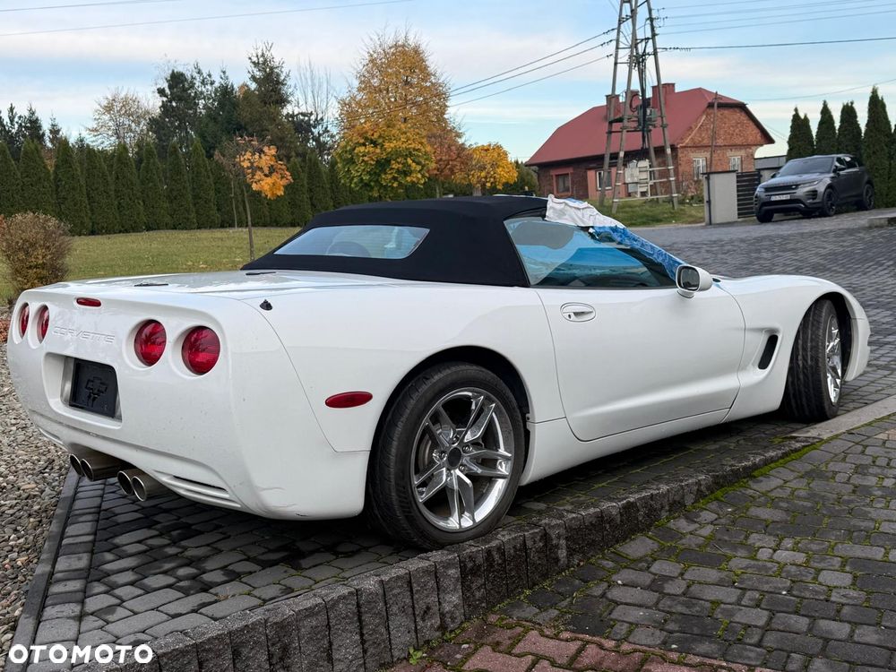 Chevrolet Corvette - 8