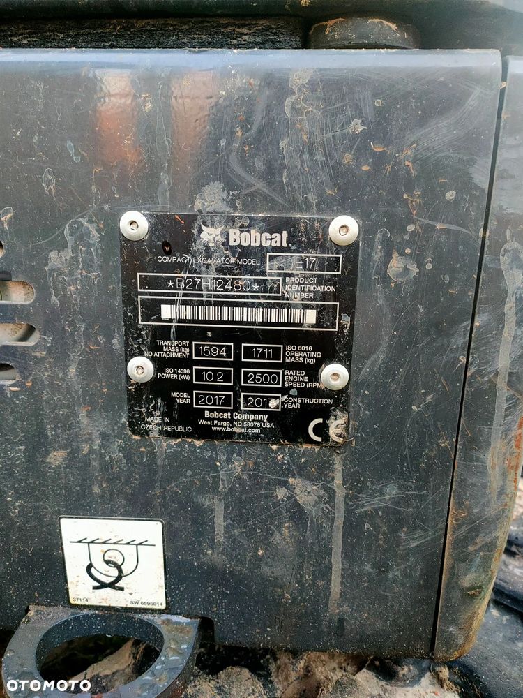 Bobcat E17 - 3