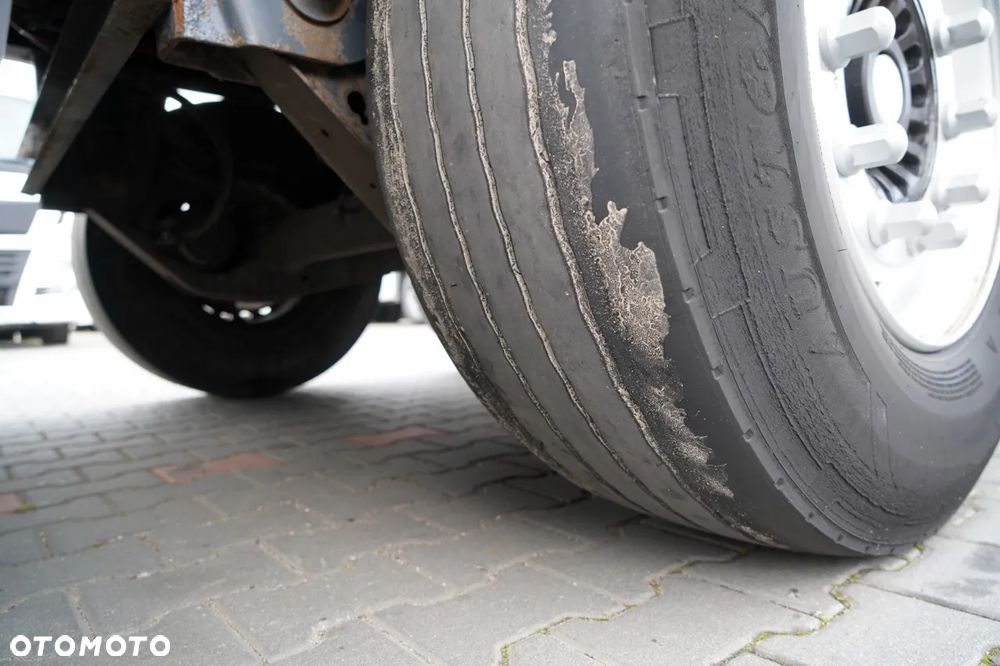 LeciTrailer CHŁODNIA / CARRIER VECTOR 1350  / OŚ PODNOSZONA / OSIE SAF - 18