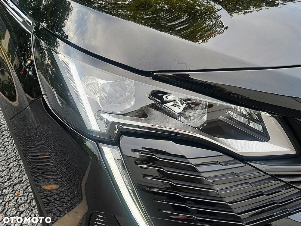 Peugeot 3008 1.6 PureTech HYbrid GT S&S EAT8 - 4