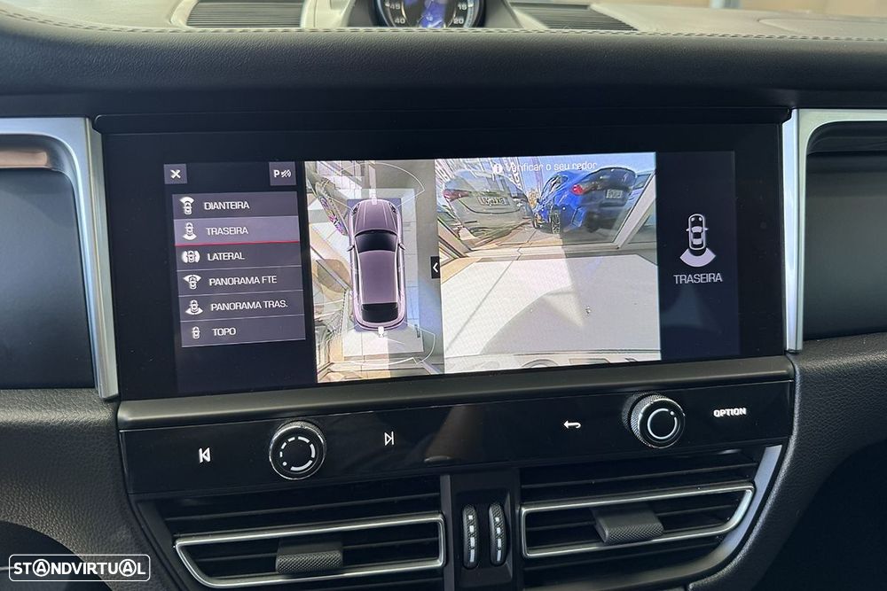 Porsche Macan T - 12