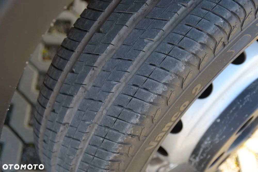 Iveco 72C18  3,0 180KM  Zanotti Z380  230 V 6,1m 12 palet dł -20+20 ładowność 3460kg - 17