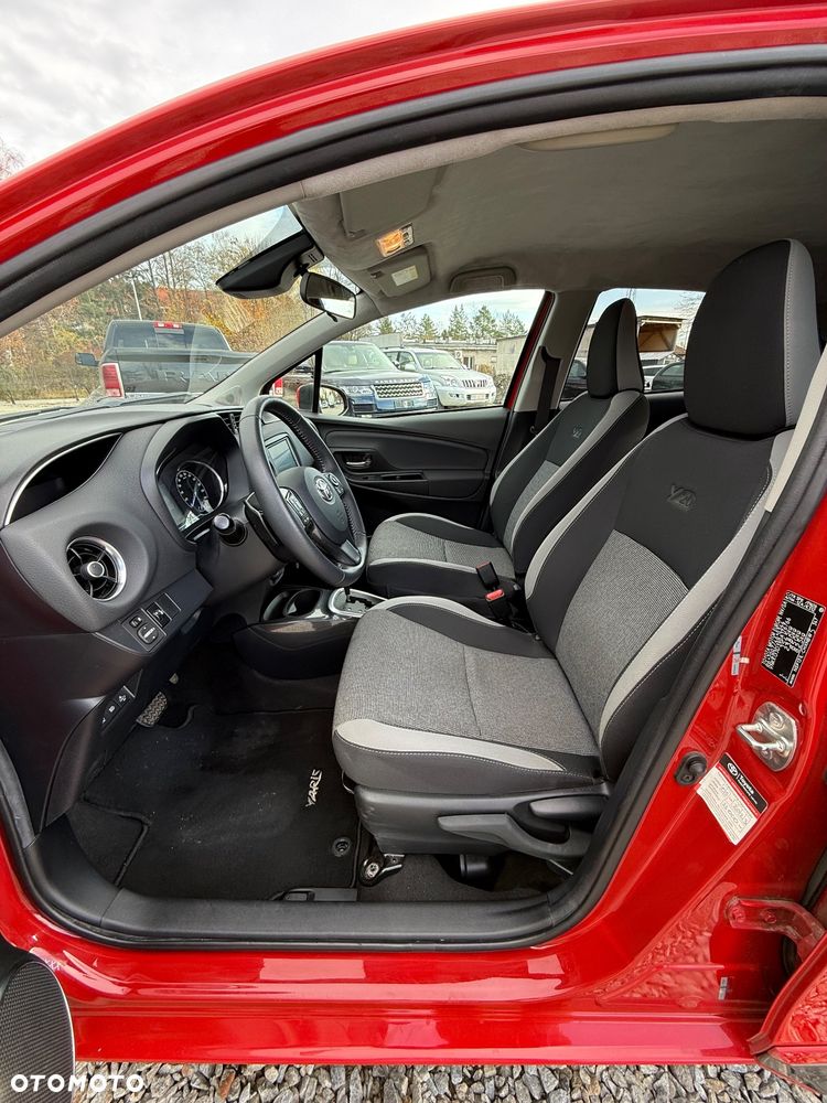 Toyota Yaris 1.5 Premium CVT - 11