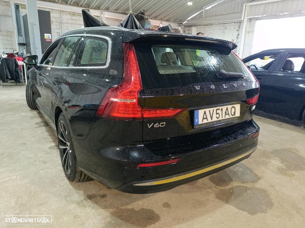 Volvo V60 2.0 T8 AWD TE Core - 2