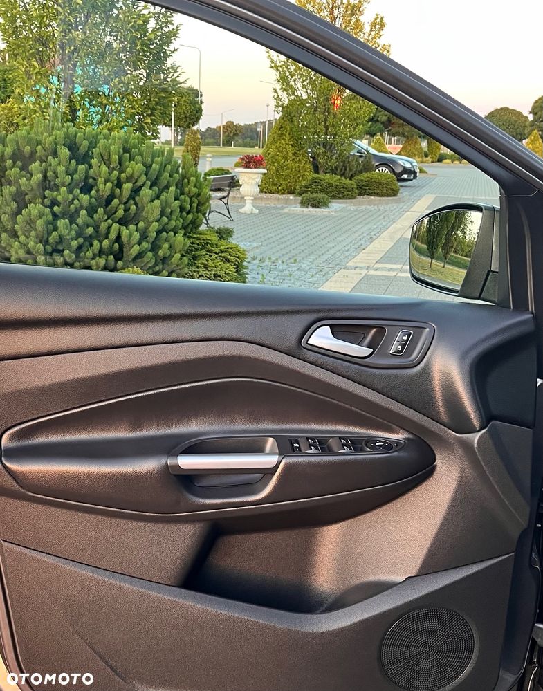 Ford Kuga 2.0 TDCi Titanium - 8
