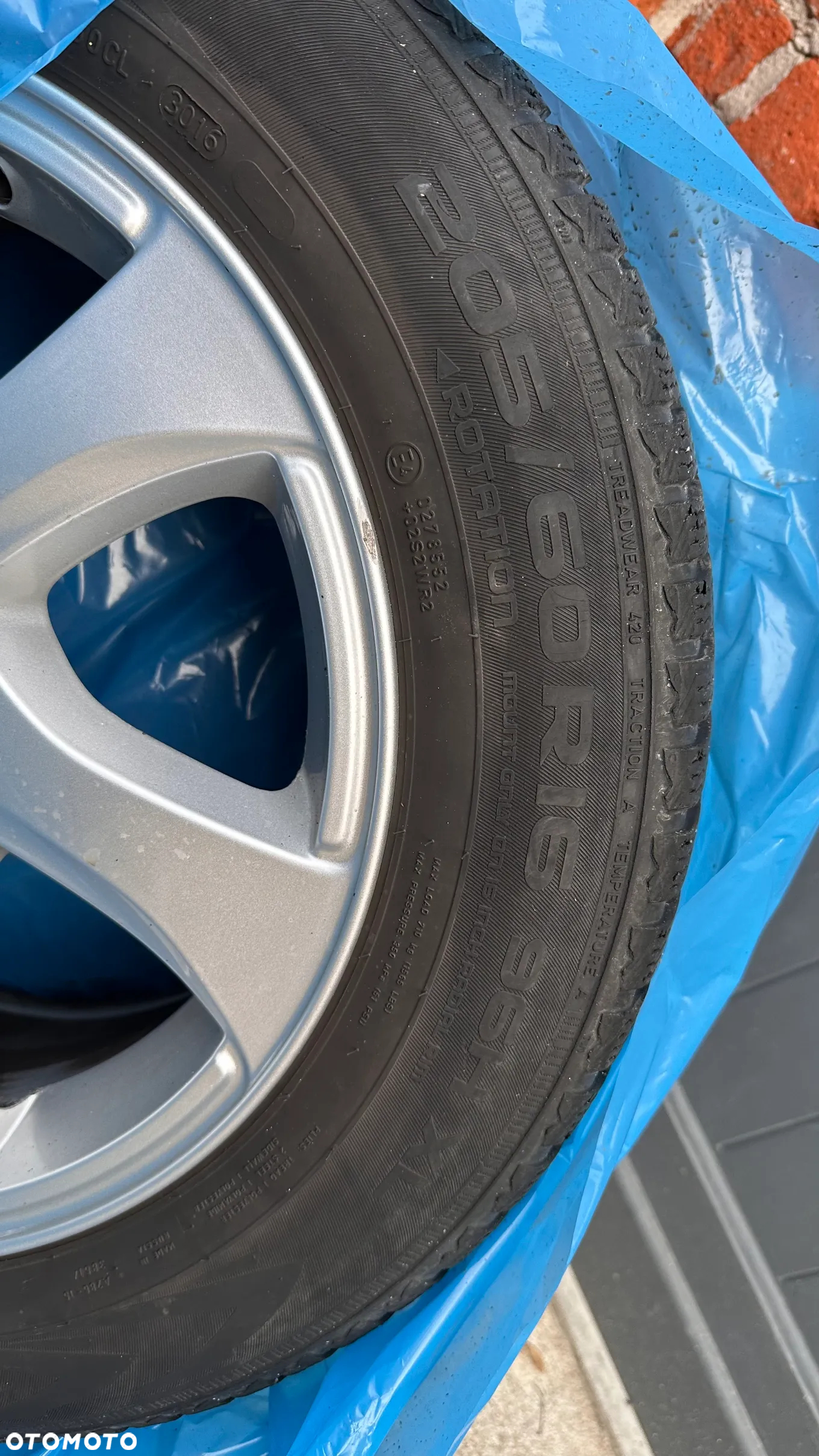 Volvo V40 Cross Country T4 AWD Momentum - 11