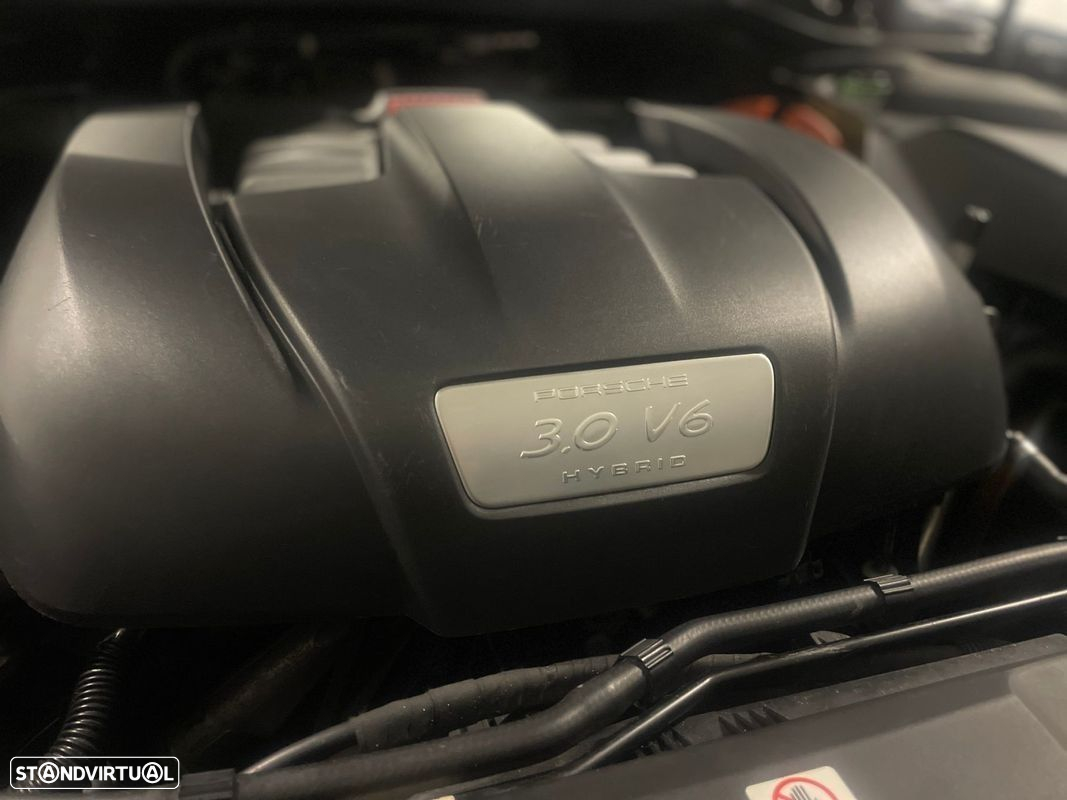 Porsche Cayenne S Hybrid - 46