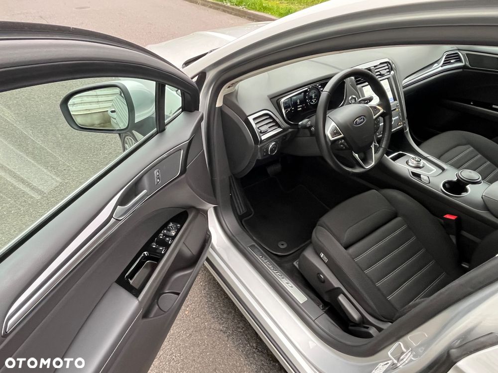 Ford Mondeo Turnier 2.0 EcoBlue Titanium - 19