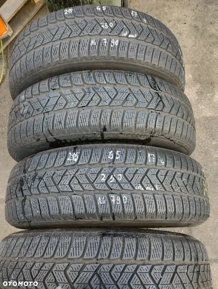 Pirelli 215/65/17 nr 790 - 1