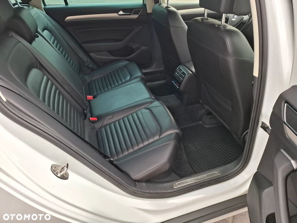 Volkswagen Passat 2.0 TDI BMT 4Mot Highline DSG - 13