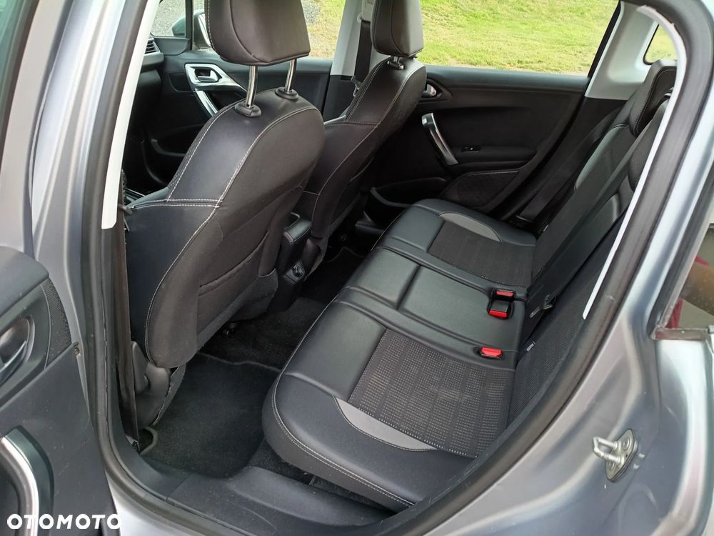 Peugeot 2008 - 5