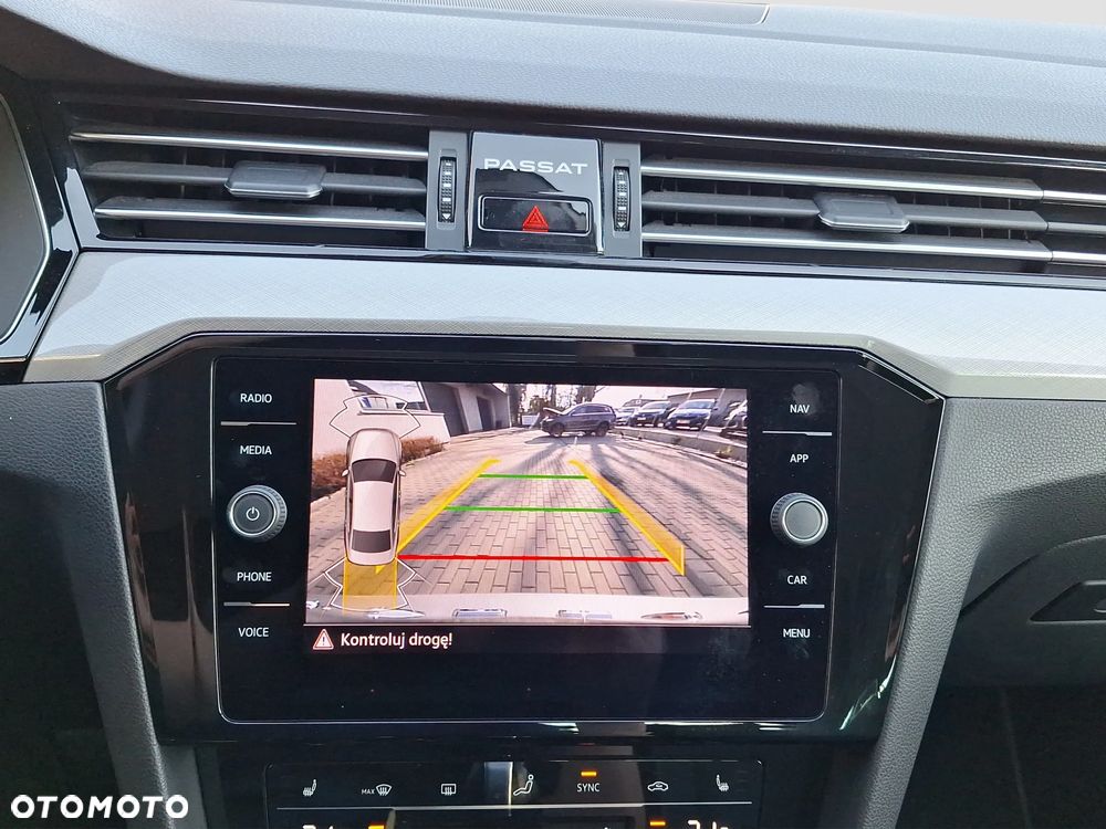 Volkswagen Passat 1.5 TSI EVO Business DSG - 18