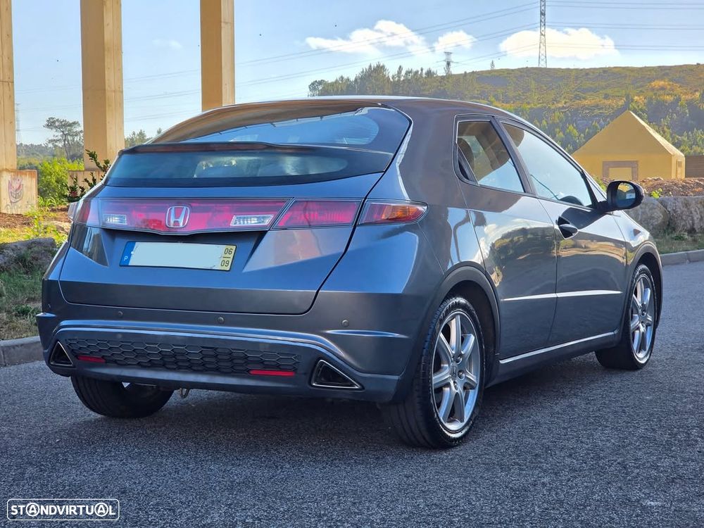 Honda Civic 1.8 Sport - 2
