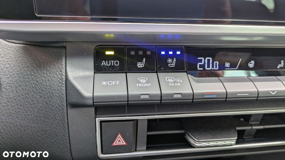 Toyota Camry 2.5 Hybrid Dynamic Force Executive e-CVT - 18