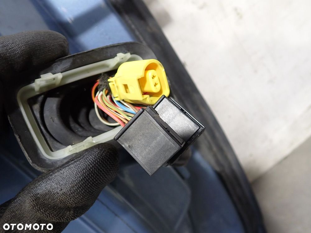 DRZWI LEWY PRZÓD SKODA OCTAVIA II 1.6TDI LIFT - 16