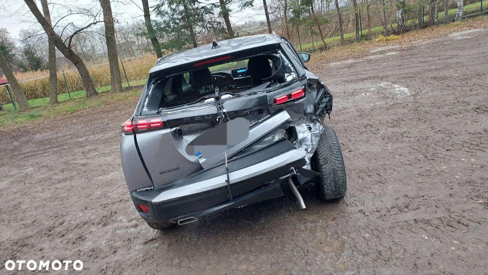 Peugeot 2008 PureTech 130 EAT8 Allure - 5