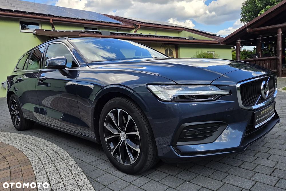 Volvo V60 B3 B DKG Momentum Pro - 17
