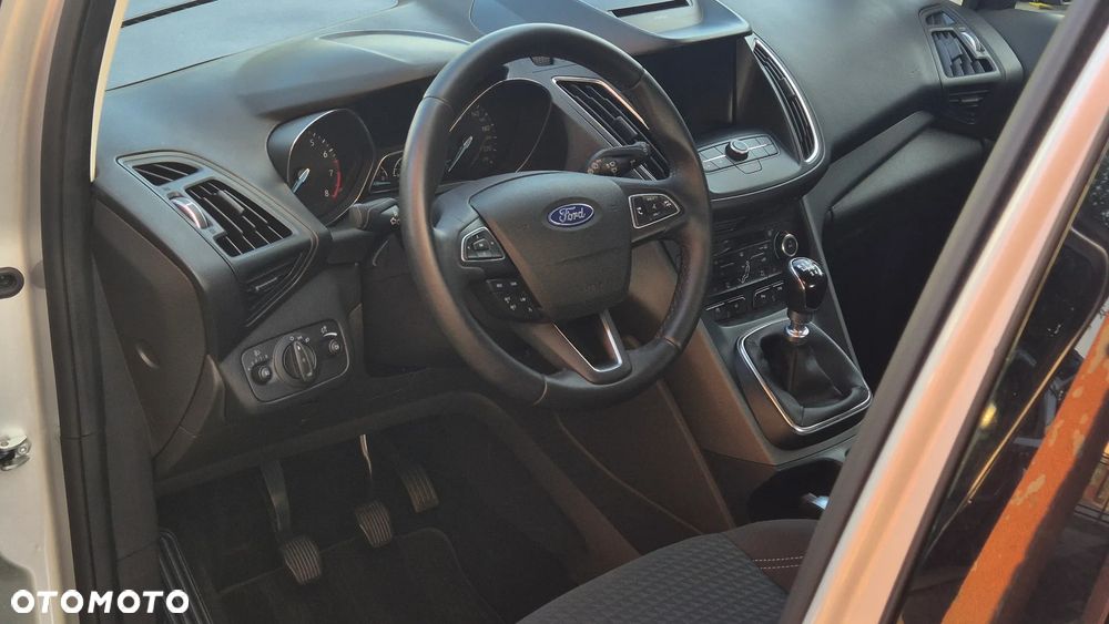 Ford Grand C-MAX 1.5 EcoBoost Start-Stopp-System Titanium - 19