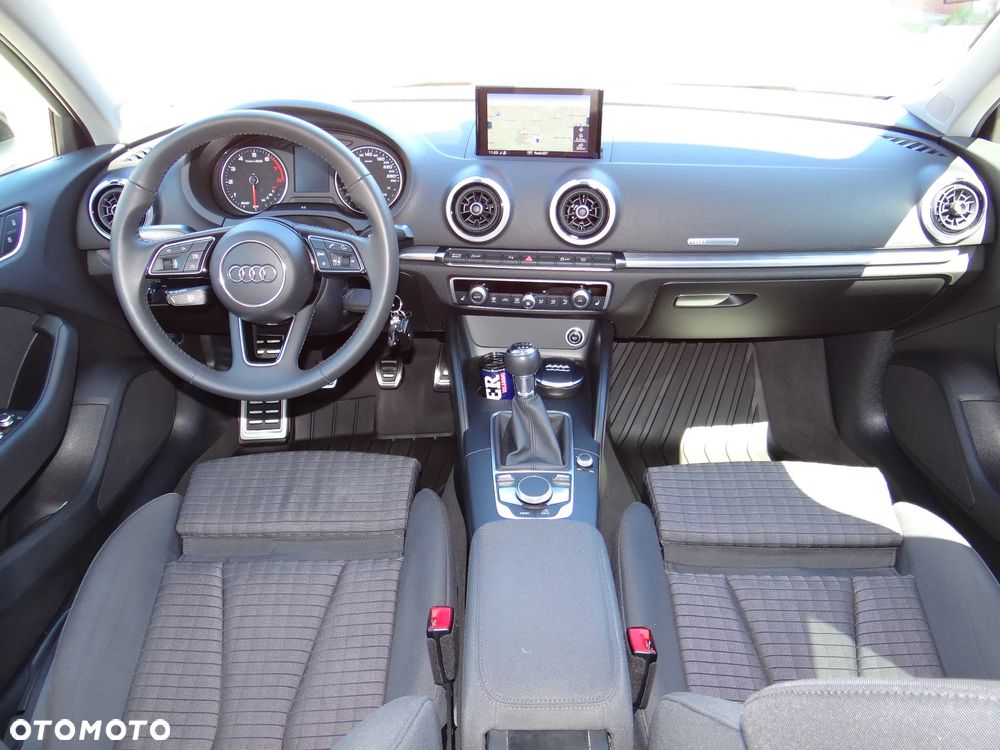 Audi A3 Sportback - 16