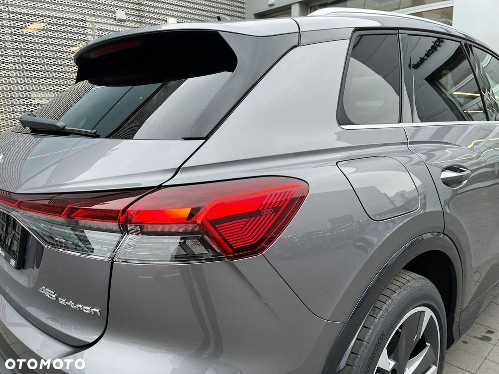 Audi Q4 e-tron - 10
