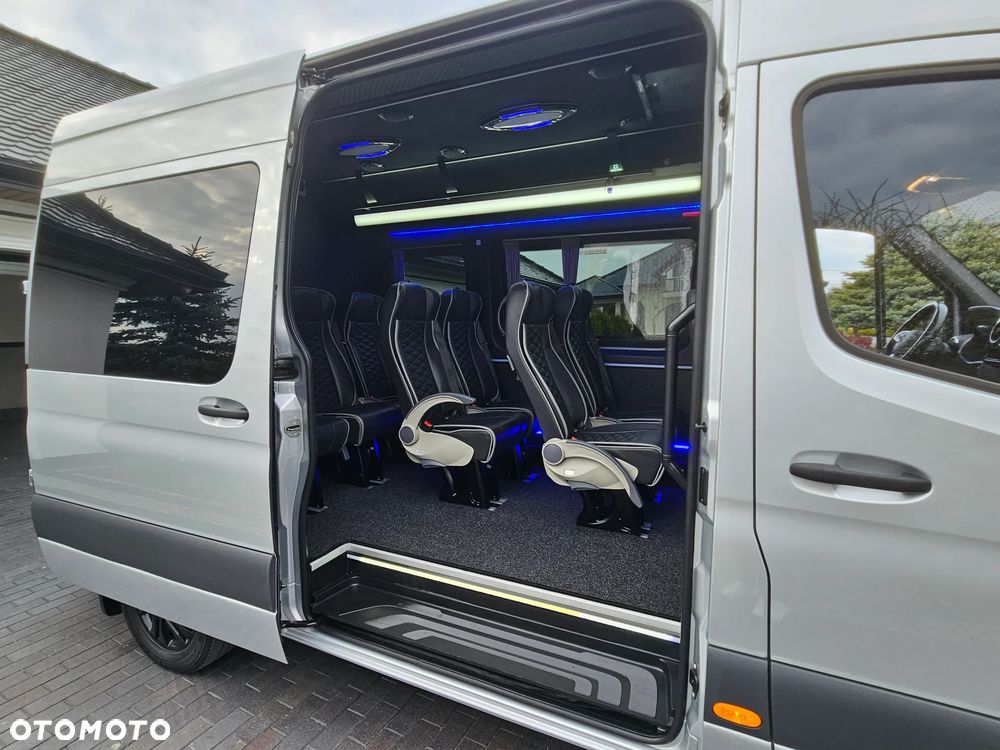 Mercedes-Benz Sprinter Long BASE 9G-Tronic 907.235 - 15
