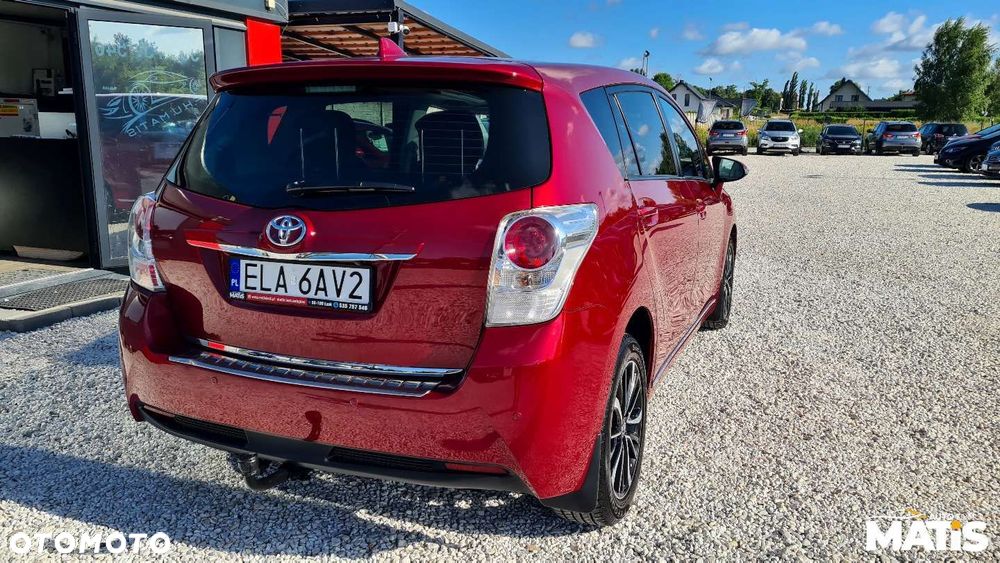 Toyota Verso - 32