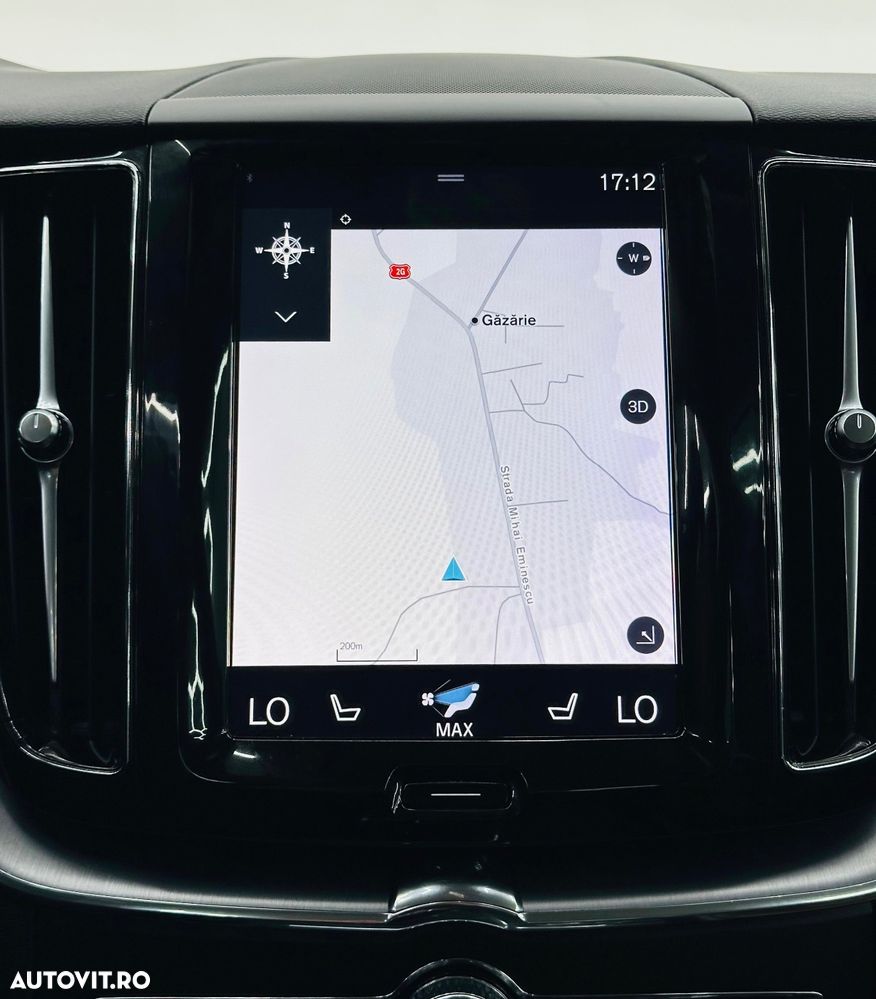 Volvo XC 60 D4 Geartronic Momentum Pro - 28