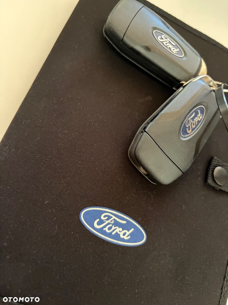 Ford Fiesta 1.1 S&S TITANIUM - 35