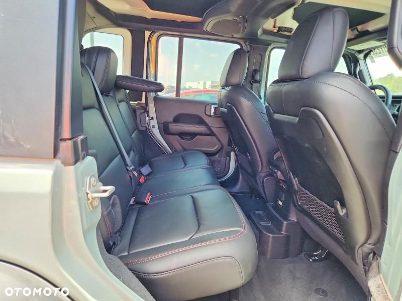 Jeep Wrangler - 6