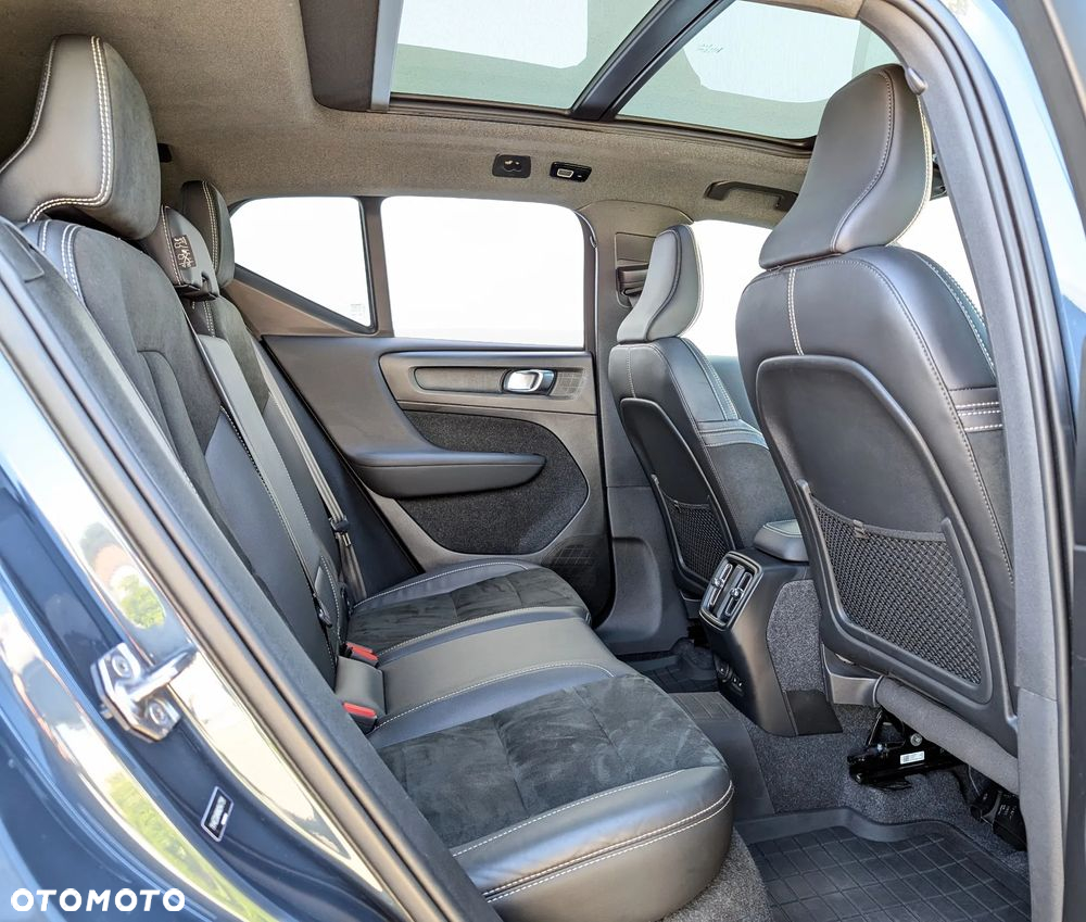 Volvo XC 40 82kWh P8 Recharge AWD Pro - 15
