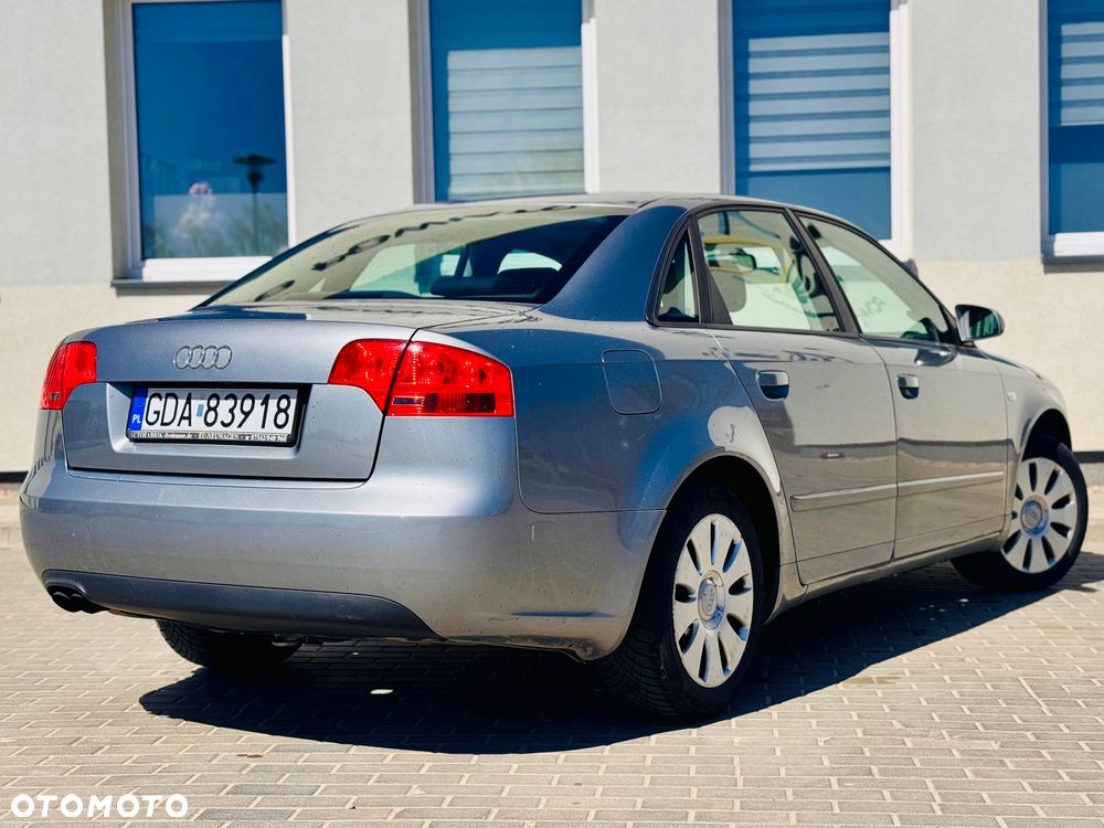 Audi A4 Limousine 2.0 TDI DPF - 7