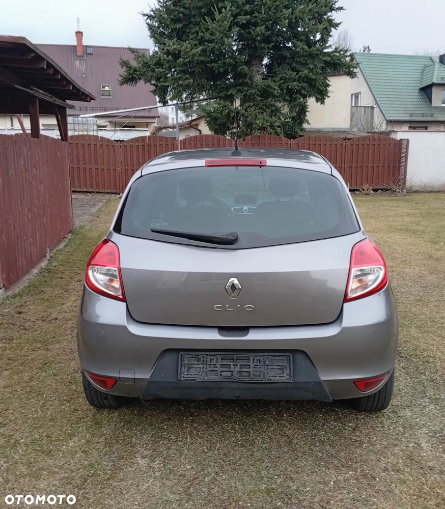 Renault Clio 1.2 16V Tech Run - 6