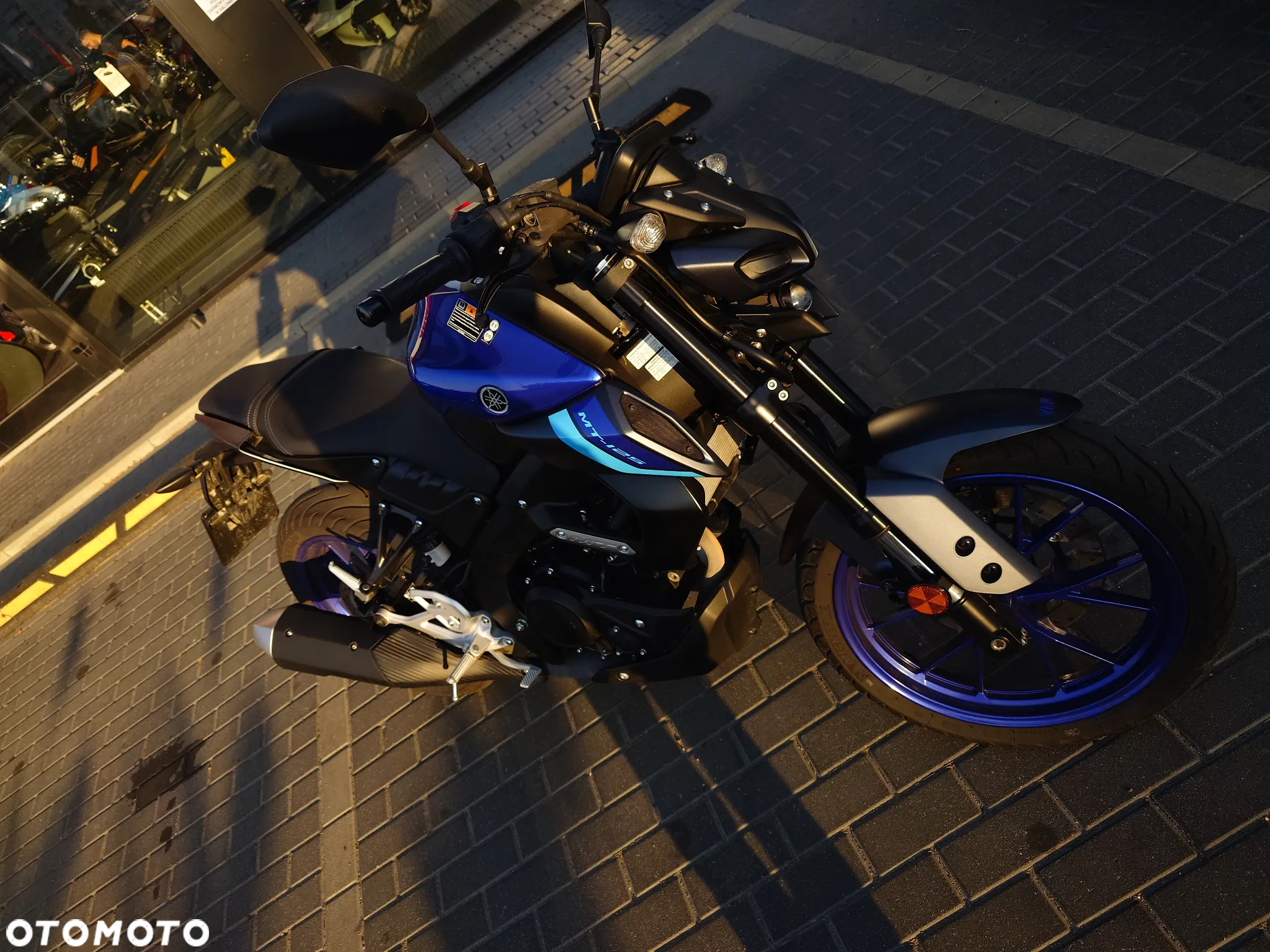 Yamaha MT - 16