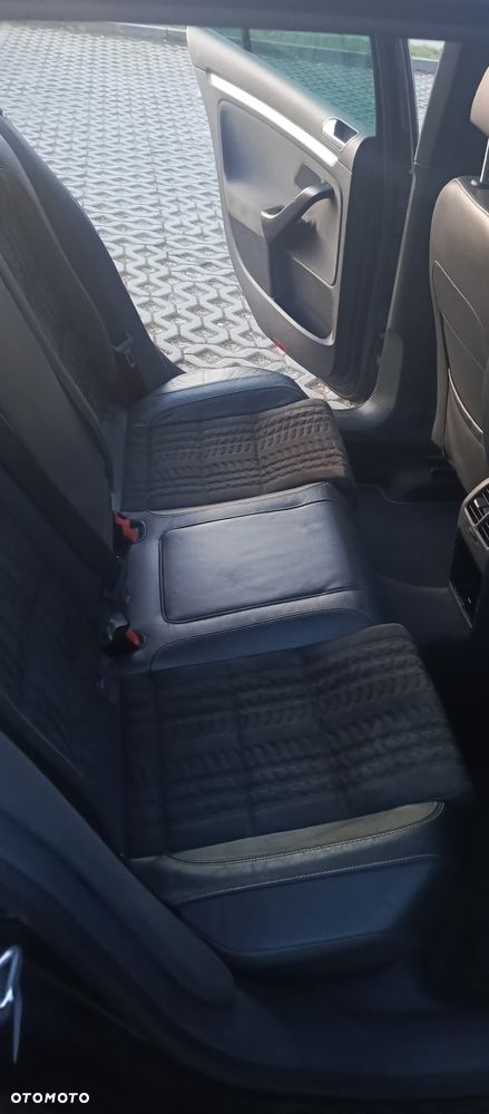 Volkswagen Golf V 03-08 - 12