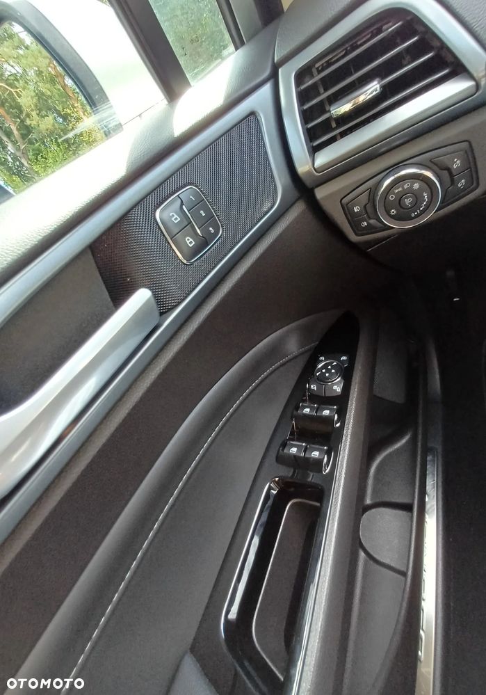 Ford Mondeo 2.0 TDCi Titanium PowerShift - 12