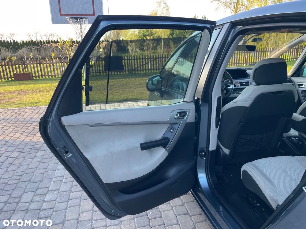 Citroën C4 Picasso - 29