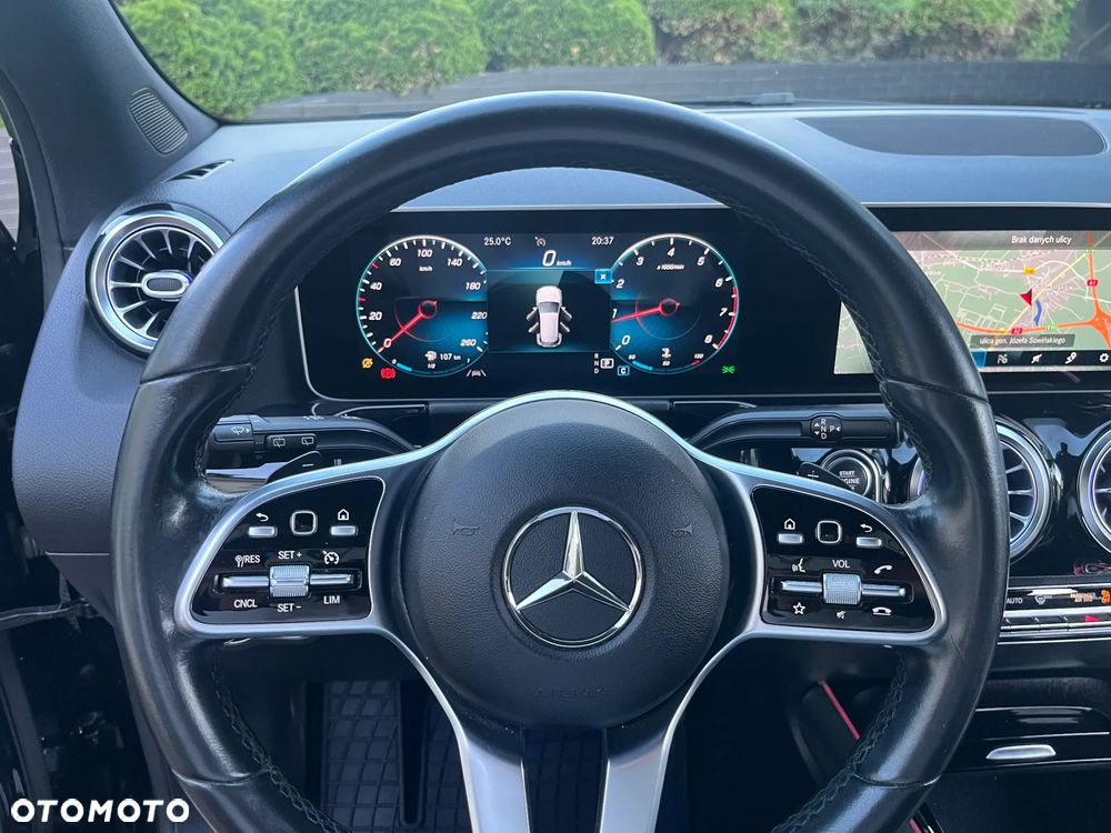 Mercedes-Benz GLA 200 Style - 12