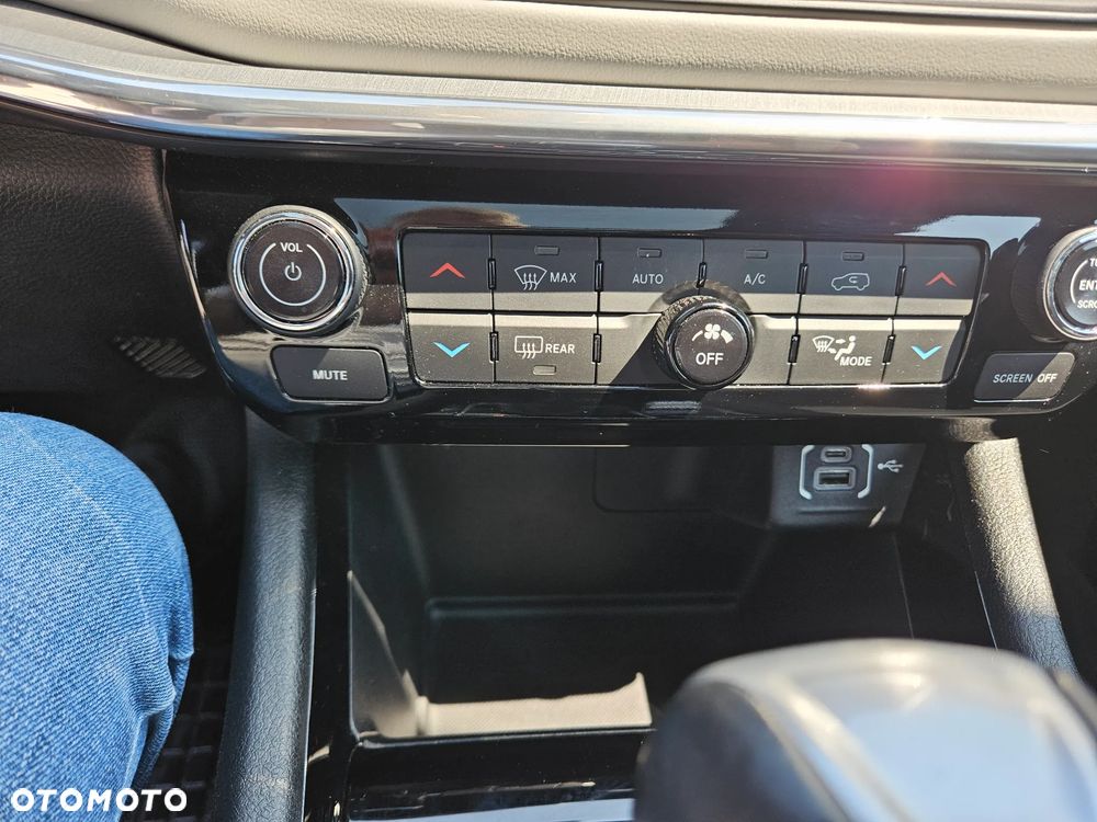 Jeep Compass - 20