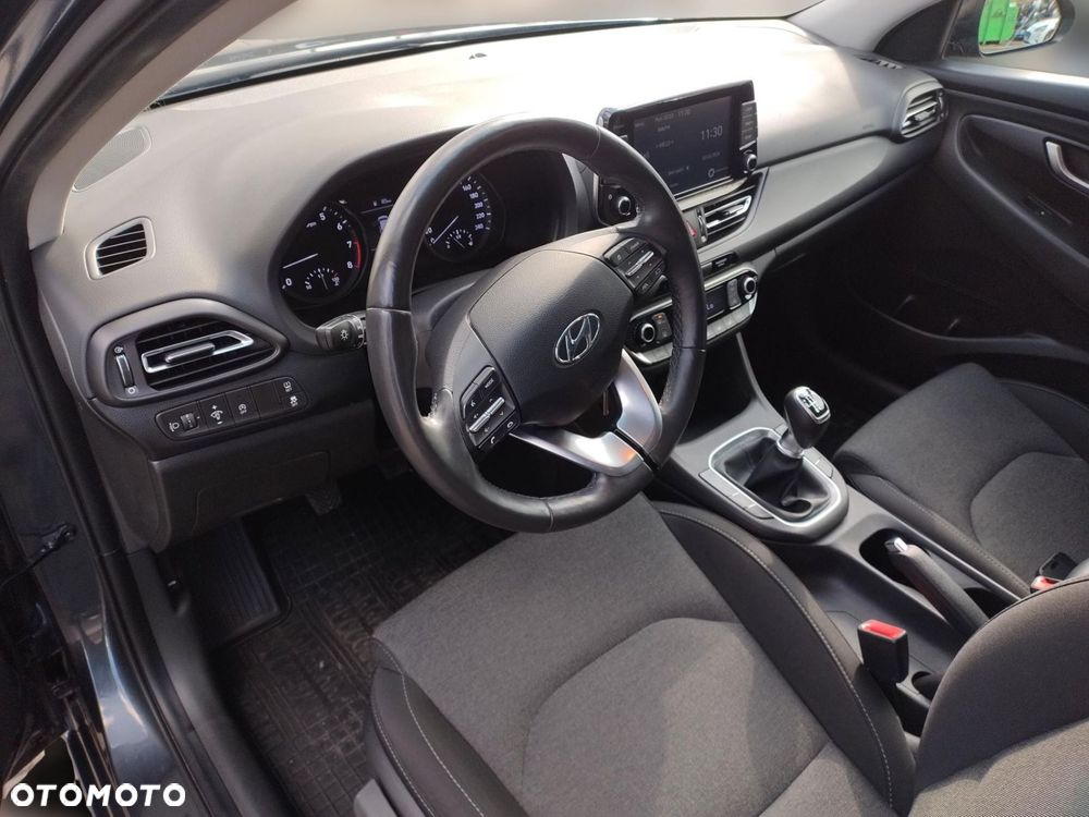 Hyundai i30 1.5 DPI Smart - 9