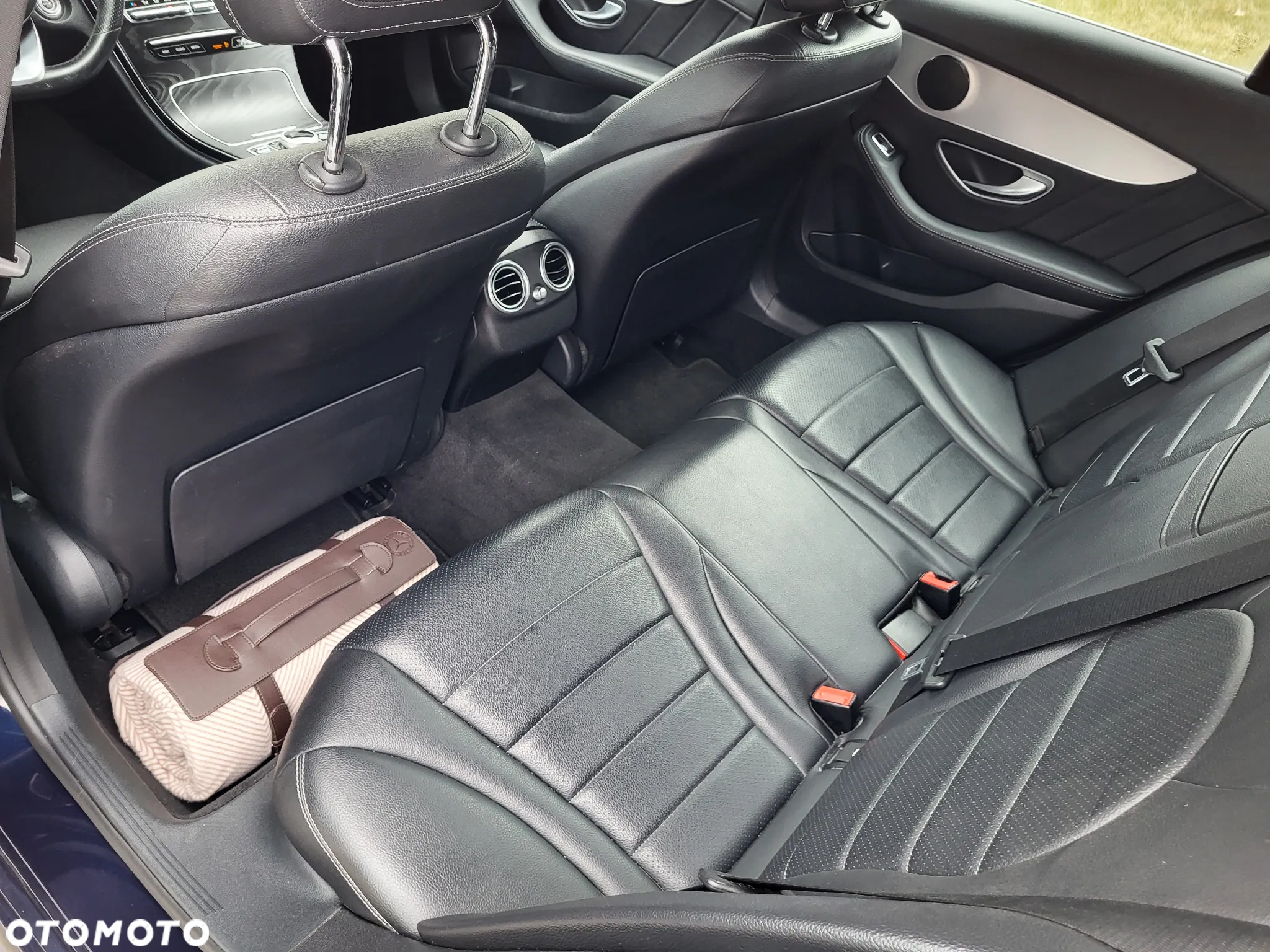 Mercedes-Benz Klasa C 220 d 4Matic 9G-TRONIC AMG Line - 15