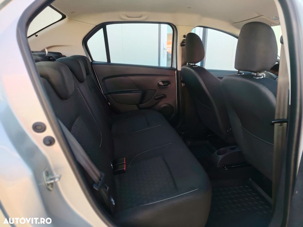 Dacia Logan 1.2 16V 75 Essentiel - 15