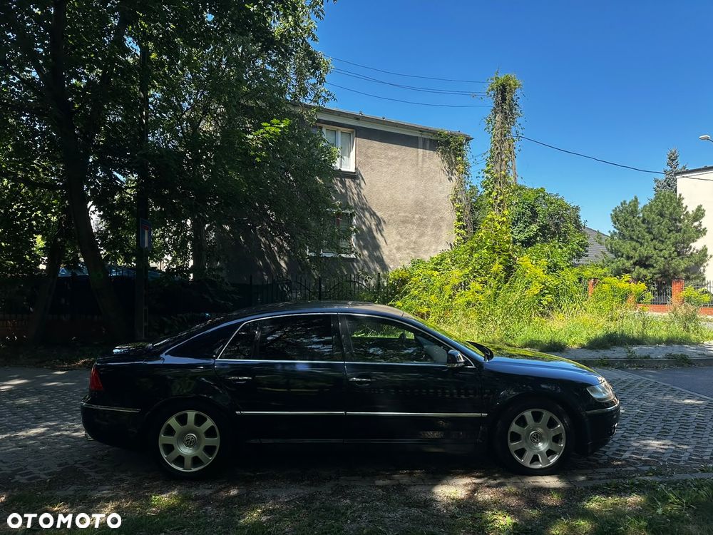 Volkswagen Phaeton - 7