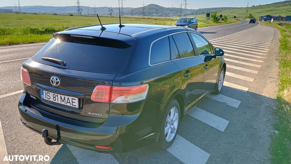 Toyota Avensis 2.0 D-4D Elegance - 5