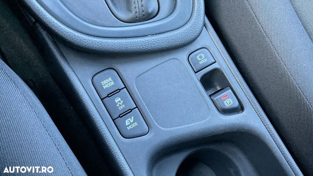 Toyota Yaris 1.5 VVT-i HSD Eco - 27