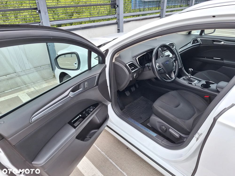 Ford Mondeo 2.0 EcoBlue Titanium - 15