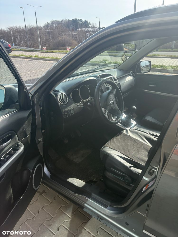 Suzuki Grand Vitara - 12